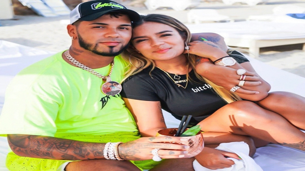 Anuel aa dating Bianca prince pussy