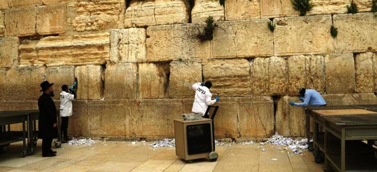 Western wall jerusalem live webcam The maze runner porn